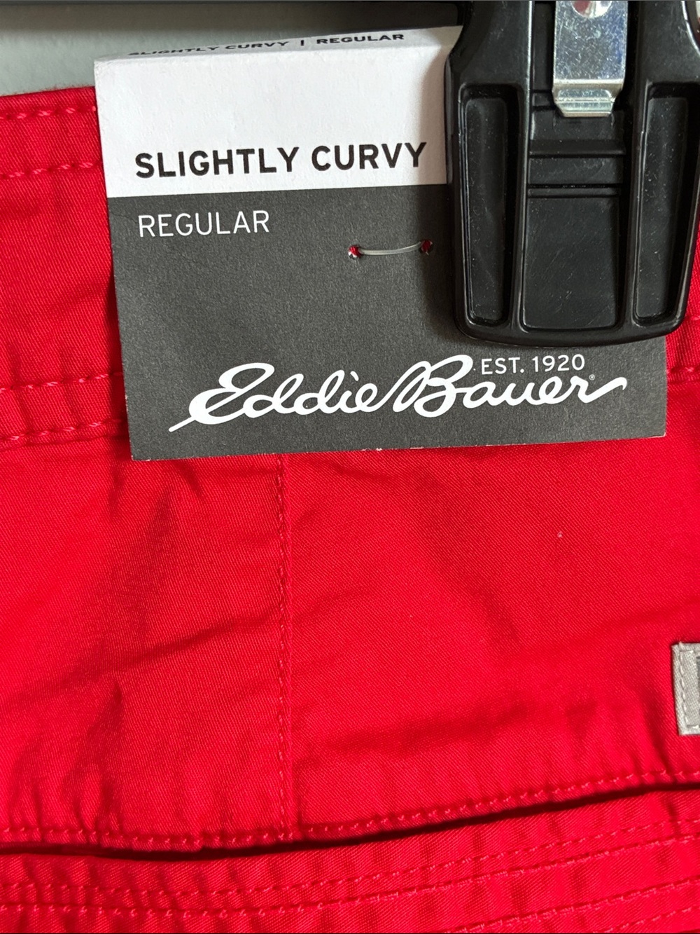 Eddie Bauer Bright Red Flat-Front Women’s Shorts - Picture 3 of 5